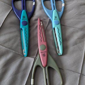 Lot of 3 scrapbook scissors
